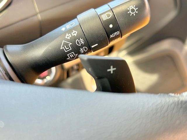 パドルシフト付きのシフトレバーで走行も楽しめます！上手に使いこなせれば燃費の向上？になるかも！