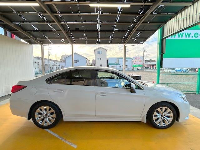 ご希望のお客様には、納車時までに細かなキズやヘコミなどを当社工場にて修復後お渡しする事も可能ですので、お気軽にスタッフまでご相談ください！（別途費用）