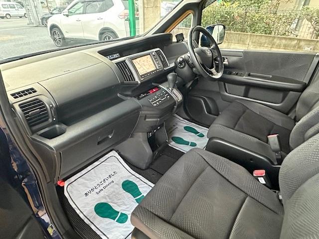 ステップワゴンスパーダ Ｚｉ　修復歴なし　禁煙車　両側パワースライドドア　衝突軽減ブレーキ　純正ＨＤＤナビ　全周囲モニター　ＥＴＣ　スマートキー　アダプティブクルコン　横滑り防止装置　パドルシフト　フルセグＴＶ　ＤＶＤ再生　ＣＤ（27枚目）