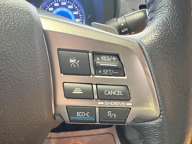 XVハイブリッド 2.0i-L アイサイト 修復歴なし 禁煙車 衝突軽減ブレーキ 社外メモリナビ Bluetooth ETC レーンキープアシスト アダプティブクルコン パドルシフト 横滑り防止装置 アイサイトVer2 SI-DRIVE HID(7枚目)