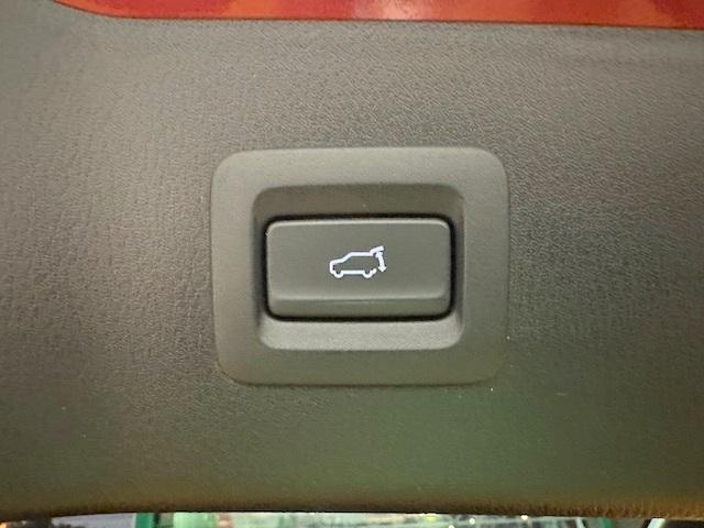 CX-5 XD エクスクルーシブモード 禁煙車 マツダコネクトナビ BOSEスピーカー 黒レザーシート 全席シートヒート コーナーセンサー 全周囲カメラ 電動リアゲート 電動サイドブレーキ プッシュスタート MT付AT(3枚目)