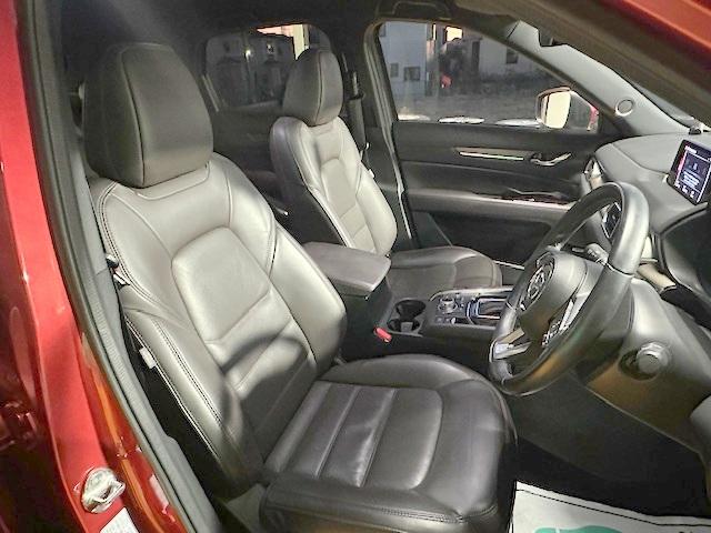 CX-5 XD エクスクルーシブモード 禁煙車 マツダコネクトナビ BOSEスピーカー 黒レザーシート 全席シートヒート コーナーセンサー 全周囲カメラ 電動リアゲート 電動サイドブレーキ プッシュスタート MT付AT(10枚目)