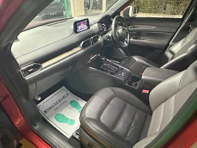 CX-5 XD エクスクルーシブモード 禁煙車 マツダコネクトナビ BOSEスピーカー 黒レザーシート 全席シートヒート コーナーセンサー 全周囲カメラ 電動リアゲート 電動サイドブレーキ プッシュスタート MT付AT(23枚目)