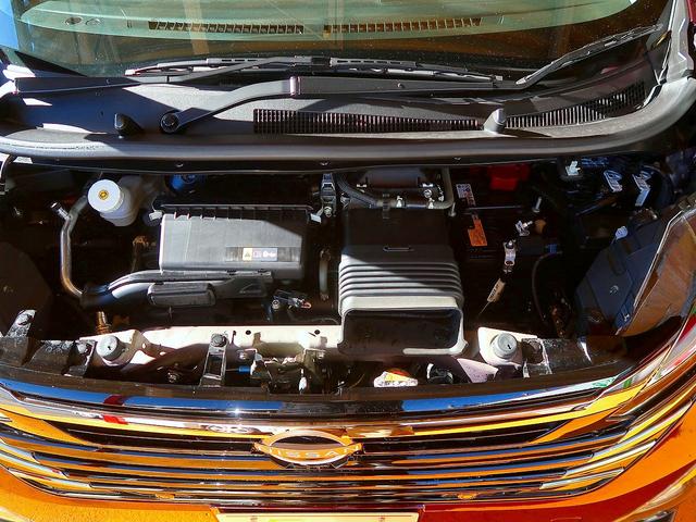 デイズ ハイウェイスター Gターボ アーバンクロム 修復歴なし 禁煙車 純正9インチメモリナビ Bluetooth接続 フルセグTV ステアSW ETC2.0 衝突軽減ブレーキ インテリキー アラウンドビューモニタ クルコン i-stop LED(10枚目)