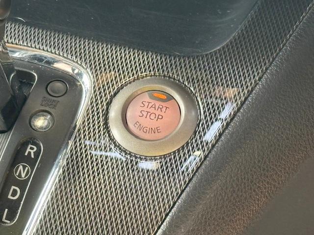 セレナ ライダー S-ハイブリッド 修復歴なし 社外SDナビ 両側自動ドア バックカメラ Bluetoothオーディオ ETC オートクルコン 革巻ステア インテリキー プッシュスタート フリップダウンモニタ 横滑り防止 純正フルエアロ(8枚目)