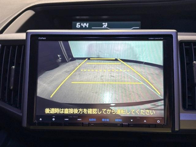 ステップワゴンスパーダ Z クールスピリット 修復歴なし 禁煙車 純正メモリナビ バックカメラ 両側自動ドア スマートキー Bluetooth 7人乗り オートクルーズコントロール ETC HIDヘッドライト フォグランプ DVD再生 CD(4枚目)