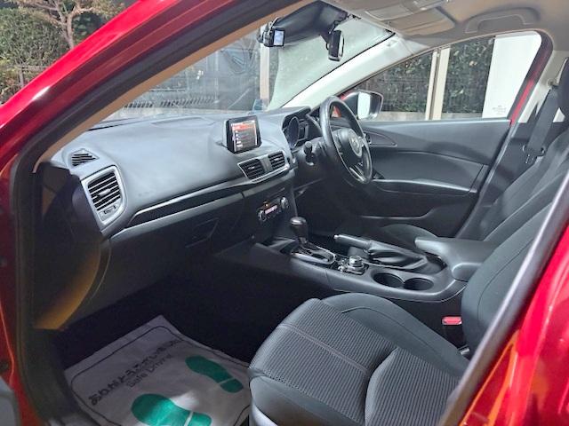 アクセラスポーツ 15XD プロアクティブ 修復歴なし 禁煙車 衝突軽減ブレーキ マツダコネクトナビ バックカメラ ブルートゥース ブラインドスポットモニタ アダプティブクルコン LEDライト フォグ ETC 社外ドラレコ フルセグ DVD再生(9枚目)