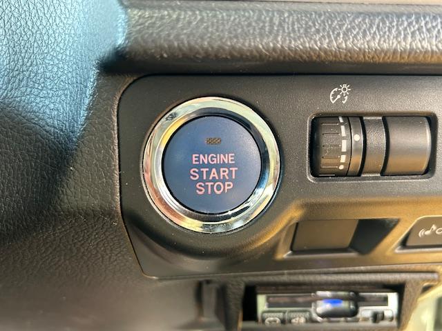 ＸＶハイブリッド ２．０ｉ－Ｌ　アイサイト　修復歴なし　禁煙車　純正ＳＤナビ　アイサイトＶｅｒ２　プッシュスタート　ＥＴＣ　Ｂｌｕｅｔｏｏｔｈ　パワーシート　アクセスキー　アルミペダル　バックカメラ　ＨＩＤ　パドルシフト　ＭＴモード付ＡＴ（5枚目）