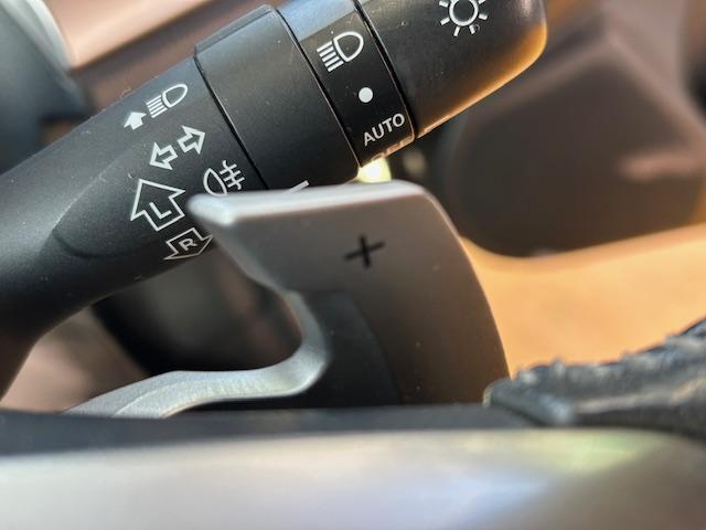 ＸＶハイブリッド ２．０ｉ－Ｌ　アイサイト　修復歴なし　禁煙車　純正ＳＤナビ　アイサイトＶｅｒ２　プッシュスタート　ＥＴＣ　Ｂｌｕｅｔｏｏｔｈ　パワーシート　アクセスキー　アルミペダル　バックカメラ　ＨＩＤ　パドルシフト　ＭＴモード付ＡＴ（9枚目）