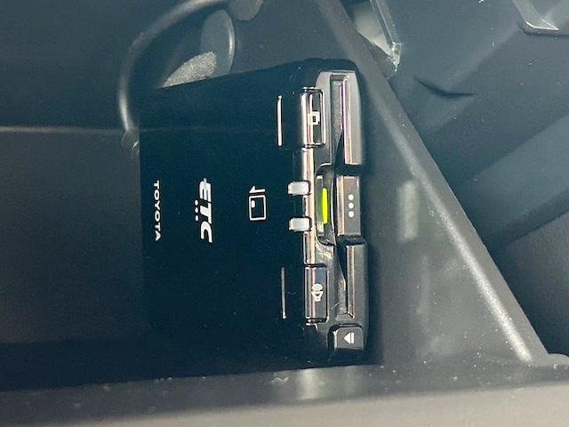 86 GT 修復歴なし 禁煙車 ワンオーナー 純正SDナビ バックカメラ スマートキー Bluetooth オートクルーズコントロール プッシュスタート ETC 純正17インチアルミホイール DVD再生 CD(6枚目)