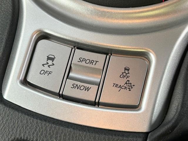 86 GT 修復歴なし 禁煙車 ワンオーナー 純正SDナビ バックカメラ スマートキー Bluetooth オートクルーズコントロール プッシュスタート ETC 純正17インチアルミホイール DVD再生 CD(32枚目)