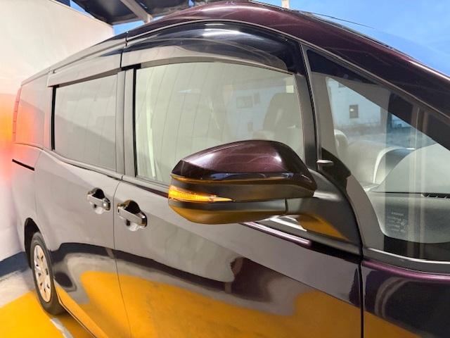 ノア X ディライトプラス 修復歴なし 禁煙 純正SDナビ 衝突軽減ブレーキ 両側自動ドア バックカメラ 車線逸脱警報 ブルートゥース ETC プッシュスタート スマートキー フリップダウンモニタ オートハイビーム LEDライト(19枚目)