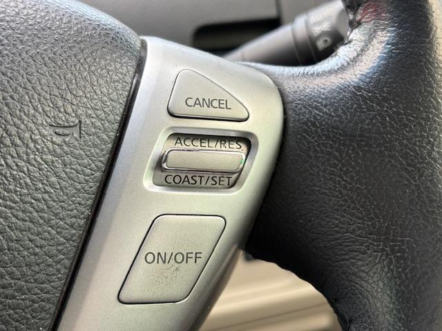 セレナ ２０Ｇ　Ｓ－ハイブリッド　修復歴なし　純正ＳＤナビ　衝突軽減ブレーキ　両側自動ドア　全周囲モニタ　フリップダウンモニタ　ＥＴＣ　インテリキー　車線逸脱警報　コーナーセンサー　クルコン　半革　フォグ　革巻ステア　プッシュスタート（7枚目）