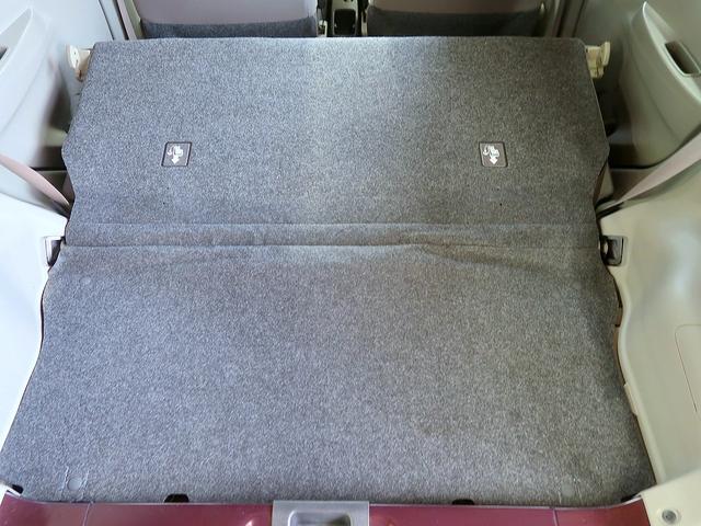 広々としたラゲッジスペース！更にシートアレンジで大きな荷物の収納が出来ます！便利ですよね♪