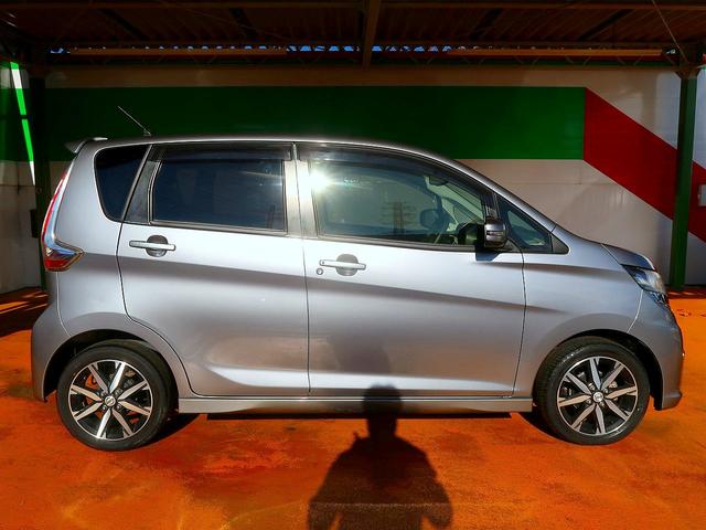 デイズ ハイウェイスター G 修復歴なし 1オーナ 純正SDナビ CD/DVD/USB/Bluetooth再生 フルセグTV ステアSW アラウンドビューモニタ 衝突軽減ブレーキ インテリキー i-stop HID フォグ(6枚目)