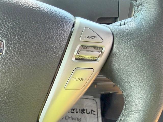 セレナ ハイウェイスターＳ－ＨＶアドバンスドセーフティパック　修復歴なし　禁煙車　ワンオーナー　エマージェンシーブレーキ　全周囲モニター　両側パワースライドドア　純正ＳＤナビ　ブルートゥース　フリップダウンモニター　ＥＴＣ　Ｗエアコン　フルセグ　ＤＶＤ再生　ＣＤ（7枚目）