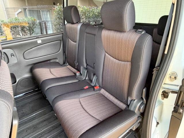 セレナ ハイウェイスターＳ－ＨＶアドバンスドセーフティパック　修復歴なし　禁煙車　ワンオーナー　エマージェンシーブレーキ　全周囲モニター　両側パワースライドドア　純正ＳＤナビ　ブルートゥース　フリップダウンモニター　ＥＴＣ　Ｗエアコン　フルセグ　ＤＶＤ再生　ＣＤ（11枚目）