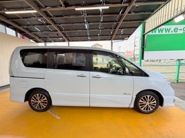 セレナ ハイウェイスターＳ－ＨＶアドバンスドセーフティパック　修復歴なし　禁煙車　ワンオーナー　エマージェンシーブレーキ　全周囲モニター　両側パワースライドドア　純正ＳＤナビ　ブルートゥース　フリップダウンモニター　ＥＴＣ　Ｗエアコン　フルセグ　ＤＶＤ再生　ＣＤ（17枚目）