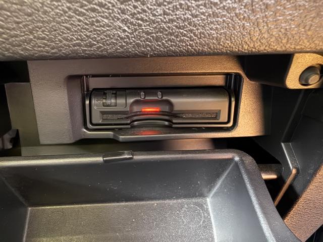 セレナ Ｘ　ＶセレクションＩＩ　修復歴なし　禁煙車　純正ＳＤナビ　両側パワースライドドア　バックカメラ　フリップダウンモニター　Ｂｌｕｅｔｏｏｔｈ　純正ドライブレコーダー　フルセグＴＶ　ＤＶＤ再生　ＣＤ（8枚目）