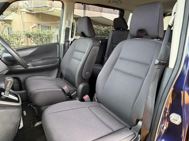 セレナ Ｘ　ＶセレクションＩＩ　修復歴なし　禁煙車　純正ＳＤナビ　両側パワースライドドア　バックカメラ　フリップダウンモニター　Ｂｌｕｅｔｏｏｔｈ　純正ドライブレコーダー　フルセグＴＶ　ＤＶＤ再生　ＣＤ（28枚目）