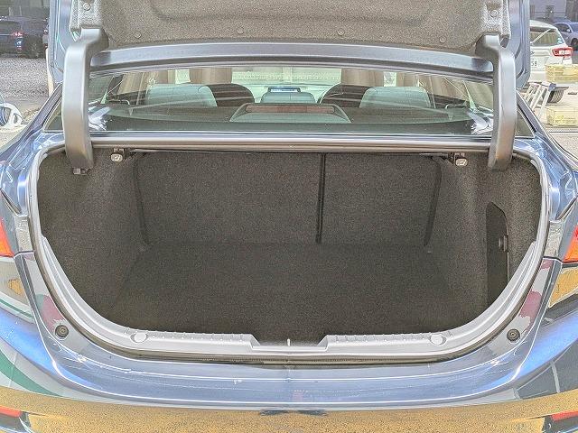 アクセラ １５Ｓ　修復歴なし　純正ＳＤナビ　衝突軽減ブレーキ　バックカメラ　Ｂｌｕｅｔｏｏｔｈオーディオ　フルセグＴＶ　アドバンストキー　革巻ステア　ＭＴモード付ＡＴ　プッシュスタート　横滑防止装置　純正１６インチＡＷ（13枚目）