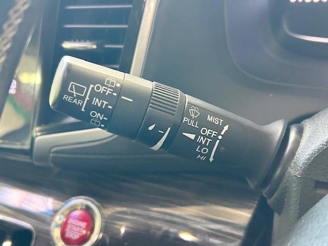 オデッセイ アブソルート 修復歴なし 禁煙車 純正メモリナビ 両側自動ドア Bluetooth バックカメラ スマートキー プッシュスタート LEDライト フォグ オートライト 純正18インチAW ミラーウインカー フルセグ(38枚目)