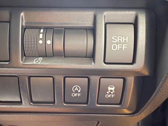 インプレッサスポーツ 1.6i-Sアイサイト 修復歴なし 禁煙車 アイサイトVer3 アクセスキー パワーシート LEDヘッドライト フォグ アルミペダル AVH SRH プッシュスタート(5枚目)