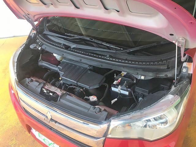 ｅＫカスタム Ｔ　修復歴なし　１オーナ　禁煙車　純正ＳＤナビ　ＣＤ／ＡＵＸ／ＵＳＢ再生　フルセグＴＶ　バックカメラ　ＥＴＣ　スマートキー　オートエアコン　ＨＩＤ　フォグ　純正フルエアロ＆社外１５ＡＷ（10枚目）