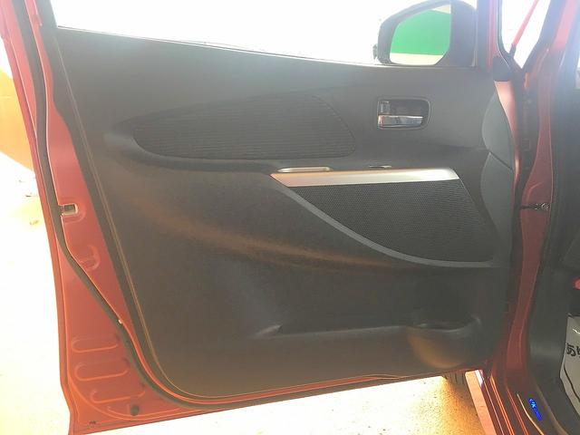 ｅＫカスタム Ｔ　修復歴なし　１オーナ　禁煙車　純正ＳＤナビ　ＣＤ／ＡＵＸ／ＵＳＢ再生　フルセグＴＶ　バックカメラ　ＥＴＣ　スマートキー　オートエアコン　ＨＩＤ　フォグ　純正フルエアロ＆社外１５ＡＷ（40枚目）