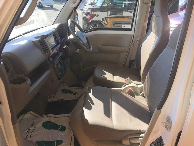 助手席エアバッグも付いて安心ですね！