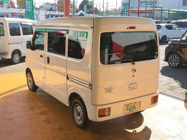 来店予約特典あり！遠方のお客様にも安心してご納車できるように国家資格整備士による機関チェックを行い細かな装備品の動作確認を実施しております。安心の保証も多数取り扱っております（全国の整備工場で対応可能