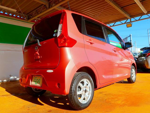 デイズ Ｘ　修復歴なし　禁煙車　純正メモリナビ　フルセグＴＶ　ＣＤ／Ｂｌｕｅｔｏｏｔｈ再生　ステアＳＷ　アラウンドビューモニタ　衝突軽減ブレーキ　インテリキー　ＥＴＣ　ｉ－ｓｔｏｐ　社外１４ＡＷ（7枚目）