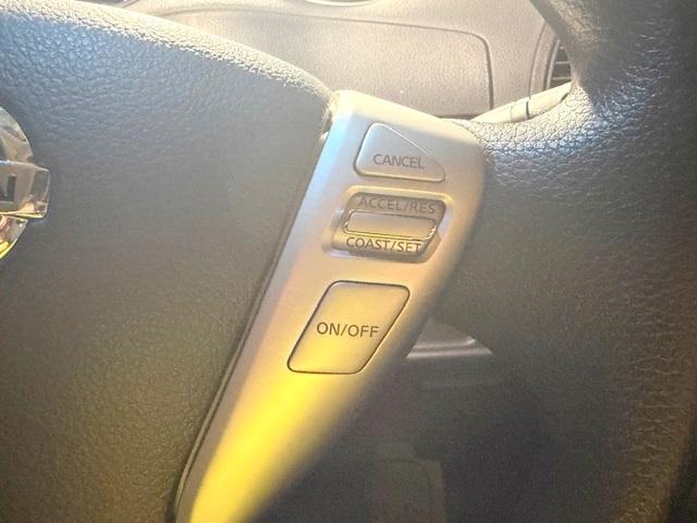 セレナ ２０Ｘ　Ｓ－ハイブリッドアドバンスドセーフティパック　修復歴なし　禁煙車　エマージェンシーブレーキ　全周囲モニター　両側パワースライドドア　インテリキー　純正ＳＤナビ　オートクルーズコントロール　プッシュスタート　Ｗエアコン　地デジＴＶ　ＤＶＤ再生　ＣＤ（4枚目）