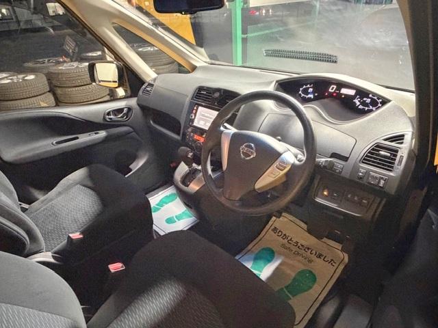 セレナ ２０Ｘ　Ｓ－ハイブリッドアドバンスドセーフティパック　修復歴なし　禁煙車　エマージェンシーブレーキ　全周囲モニター　両側パワースライドドア　インテリキー　純正ＳＤナビ　オートクルーズコントロール　プッシュスタート　Ｗエアコン　地デジＴＶ　ＤＶＤ再生　ＣＤ（10枚目）