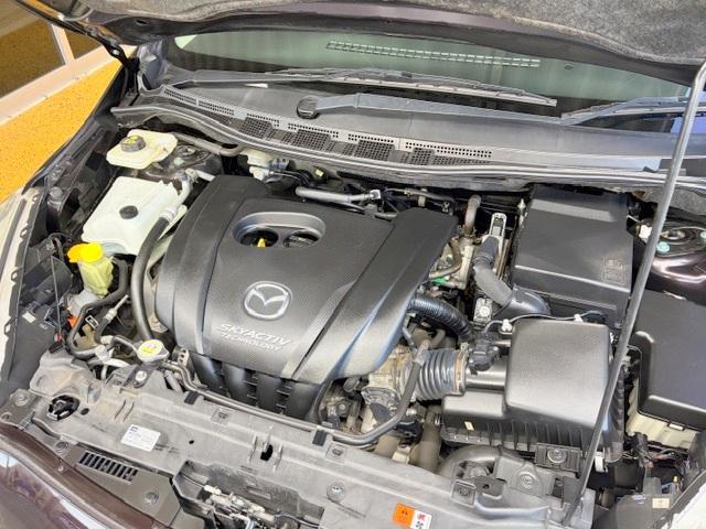 プレマシー ２０Ｃ－スカイアクティブ　修復歴なし　禁煙車　純正メモリナビ　両側パワースライドドア　バックカメラ　ＥＴＣ　Ｂｌｕｅｔｏｏｔｈ　ＨＩＤヘッドライト　ＭＴモード付ＡＴ　フルセグＴＶ　ＤＶＤ再生　ＣＤ（8枚目）