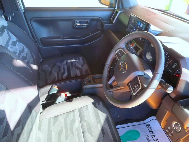 タフト Ｇターボ　ダーククロムベンチャー　修復歴なし　禁煙車　純正ディスプレイオーディオ　フルセグＴＶ　Ｂｌｕｅｔｏｏｔｈ再生　バックカメラ　衝突軽減ブレーキ　スマートキー　ガラスルーフ　クルコン　ｉ－ｓｔｏｐ　純正１５ＡＷ（13枚目）