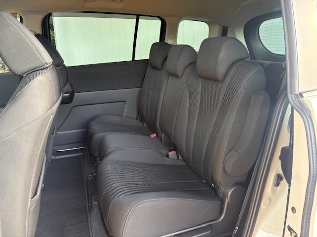 プレマシー ２０Ｓ－スカイアクティブ　修復歴なし　禁煙車　純正メモリナビ　両側パワースライドドア　バックカメラ　アドバンストキー　Ｂｌｕｅｔｏｏｔｈ　ＥＴＣ　プッシュスタート　純正１５インチアルミホイール　フルセグＴＶ　ＤＶＤ再生　ＣＤ（26枚目）