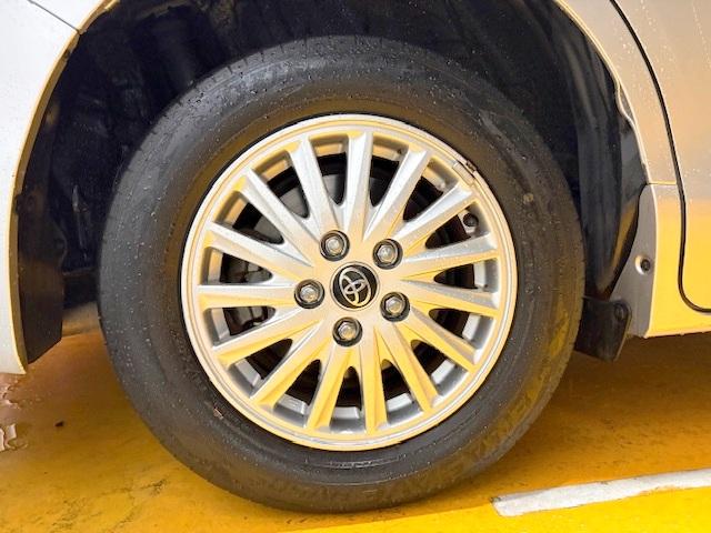 ノア ハイブリッドＸ　修復歴なし　禁煙車　純正ＳＤナビ　両側自動ドア　Ｂｌｕｅｔｏｏｔｈ　フルセグＴＶ　バックカメラ　ＥＴＣ　ＬＥＤライト　フォグ　スマートキー　プッシュスタート　純正１５ＡＷ　横滑り防止　ＤＶＤ再生　ＣＤ（20枚目）