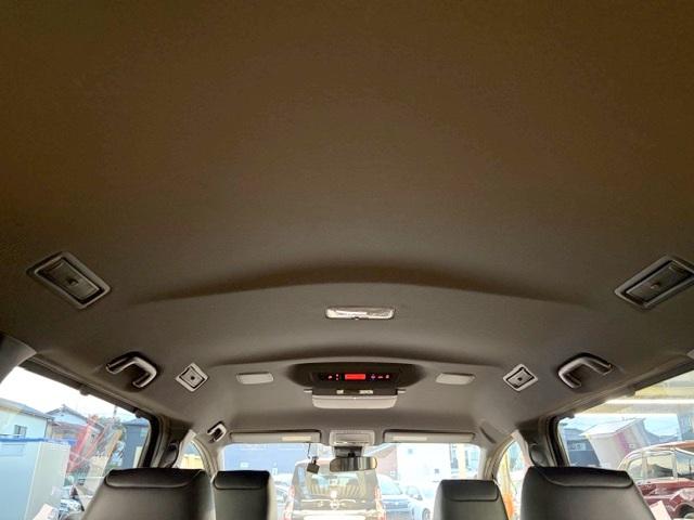 エスクァイア Ｇｉ　ブラックテーラード　修復歴なし　純正ＳＤナビ　衝突軽減ブレーキ　両側自動ドア　バックカメラ　ブルートゥース　車線逸脱警報　ＥＴＣ２．０　クルコン　スマートキーフォグ　フリップダウンモニター　オートハイビーム　シートヒータ（29枚目）