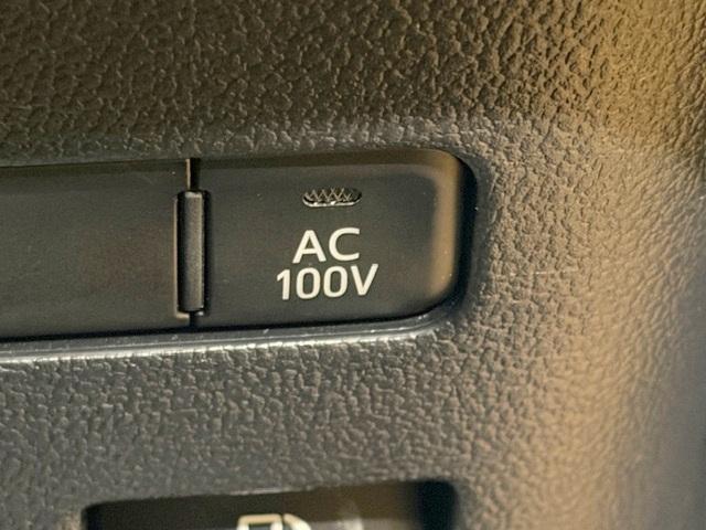 プリウス Ｓセーフティプラス　ツートーン　修復歴なし　禁煙車　衝突軽減ブレーキ　純正ＳＤナビ　Ｂｌｕｅｔｏｏｔｈ　ＥＴＣ　レーンキープ　トヨタセーフティセンス　オートハイビーム　縦列駐車支援　バックカメラ　障害物センサ　クルコン　ＡＣ１００Ｖ（8枚目）