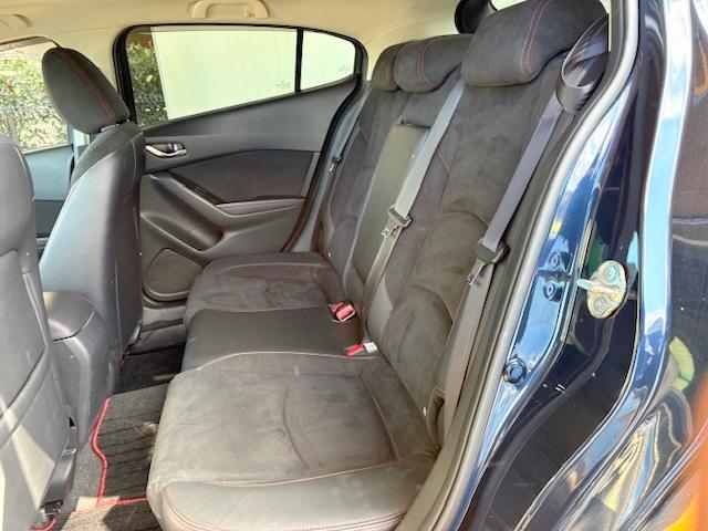 アクセラスポーツ ＸＤ　修復歴なし　禁煙車　純正ＳＤナビ　ハーフレザーシート　コーナーセンサー　アダプティブクルコン　レーンキープ　ブラインドスポットモニター　Ｂｌｕｅｔｏｏｔｈ　パワーシート　シートヒーター　バックカメラ（13枚目）