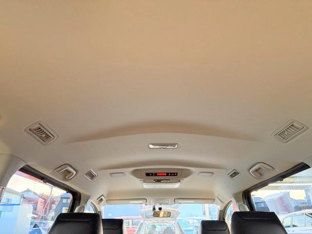 エスクァイア ハイブリッドＧｉ　修復歴なし　禁煙車　両側自動ドア　純正ＳＤナビ　Ｂｌｕｅｔｏｏｔｈ　レザーシート　クルコン　シートヒーター　フリップダウンモニター　Ｗエアコン　ＥＴＣ　横滑り防止装置　７人乗り　デュアルエアコン（15枚目）