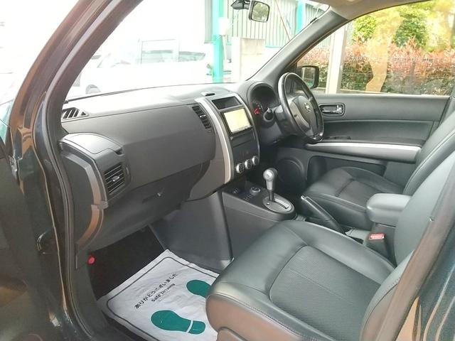 エクストレイル ２０Ｘ　修復歴なし　禁煙車　ハイパールーフレール　純正メモリナビ　Ｂｌｕｅｔｏｏｔｈ　ＥＴＣ　インテリキー　プッシュスタート　純正１７インチアルミホイール　ＣＤ　ＤＶＤ再生　フルセグＴＶ（10枚目）