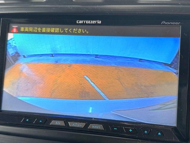 フォレスター ２．０ｉ－Ｓ　アイサイト　修復歴なし　ワンオーナー　禁煙車　社外ＨＤＤナビ　衝突軽減ブレーキ　バックカメラ　電動リアゲート　ブルートゥース　パワーシート　シートヒーター　車線逸脱警報　ＨＩＤ　フォグ　アクセスキー　純正１８ＡＷ（11枚目）