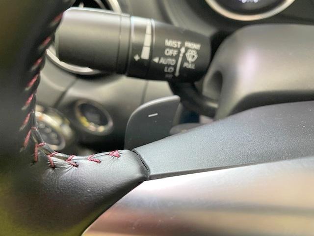 ロードスター Ｓスペシャルパッケージ　修復歴なし　禁煙車　マツダコネクトナビ　バックカメラ　Ｂｌｕｅｔｏｏｔｈ　ＥＴＣ　プッシュスタート　アドバンストキー　ＭＴモード付ＡＴ　ステアスイッチ　横滑り防止装置　ＬＥＤフォグランプ　純正１６ＡＷ（5枚目）