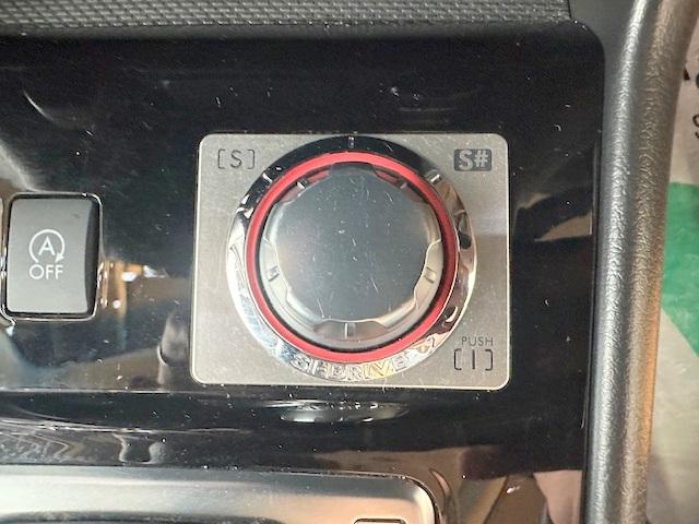 エクシーガクロスオーバー７ モダンスタイル　修復歴なし　禁煙車　アイサイト　純正メモリナビ　バックカメラ　半革シート　ブルートゥース　パワーシート　アクセスキー　パドルシフト　シートヒーター　純正１７インチＡＷ　ＳＩ－ＤＲＩＶＥ　ルーフレール（6枚目）