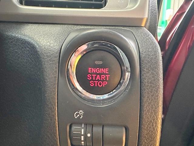 エクシーガクロスオーバー７ モダンスタイル　修復歴なし　禁煙車　アイサイト　純正メモリナビ　バックカメラ　半革シート　ブルートゥース　パワーシート　アクセスキー　パドルシフト　シートヒーター　純正１７インチＡＷ　ＳＩ－ＤＲＩＶＥ　ルーフレール（7枚目）