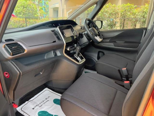 セレナ Ｘ　Ｖセレクション　修復歴なし　禁煙車　エマージェンシーブレーキ　両側自動ドア　フリップダウンモニタ　バックカメラ　純正ＳＤナビ　Ｂｌｕｅｔｏｏｔｈ　ＥＴＣ　クルコン　Ｗエアコン　ＬＥＤライト　フルセグＴＶ　ＤＶＤ再生（13枚目）