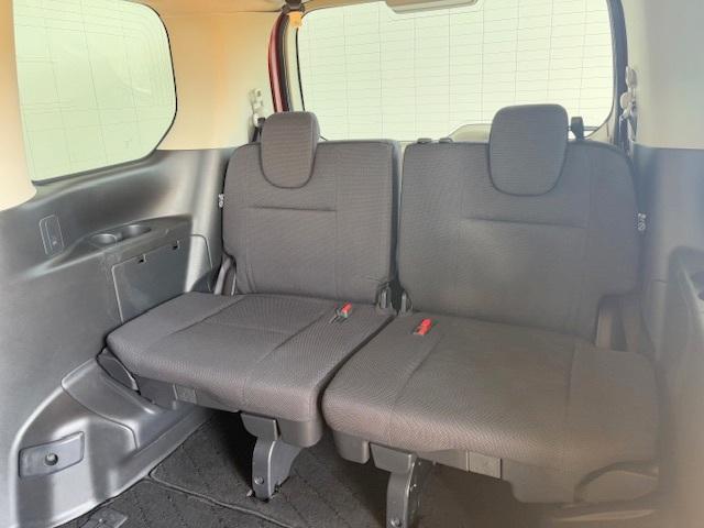 セレナ Ｘ　Ｖセレクション　修復歴なし　禁煙車　エマージェンシーブレーキ　両側自動ドア　フリップダウンモニタ　バックカメラ　純正ＳＤナビ　Ｂｌｕｅｔｏｏｔｈ　ＥＴＣ　クルコン　Ｗエアコン　ＬＥＤライト　フルセグＴＶ　ＤＶＤ再生（16枚目）