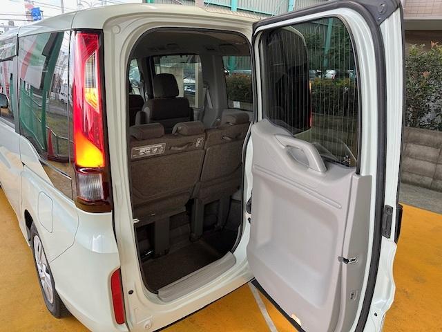 ステップワゴン Ｇ　ホンダセンシング　修復歴なし　禁煙車　純正ＳＤナビ　両側自動ドア　衝突軽減ブレーキ　アダプティブクルコン　レーンキープ　バックカメラ　ブルートゥース　ＥＴＣ　プッシュスタート　スマートキー　ＬＥＤライト　わくわくゲート（15枚目）